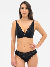 Brazilian 004 025 black