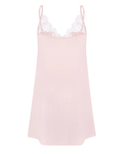 Effetto bamboo chemise spaghetti strap 03162 – women's sleepwear, rosy peach
Pink slip dress with lace trim on a white background