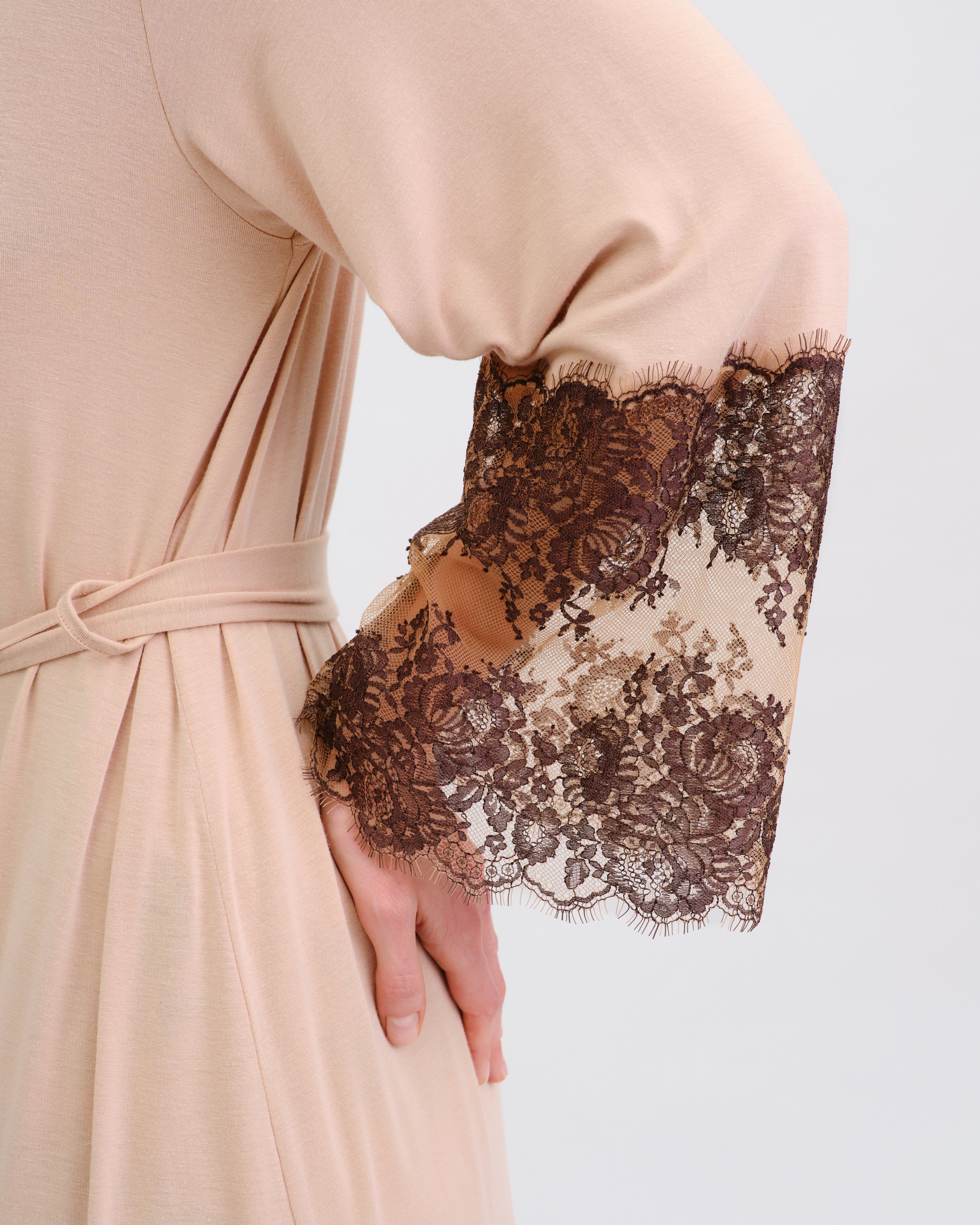 Bamboo long sleeve Robe 03348 almond milk