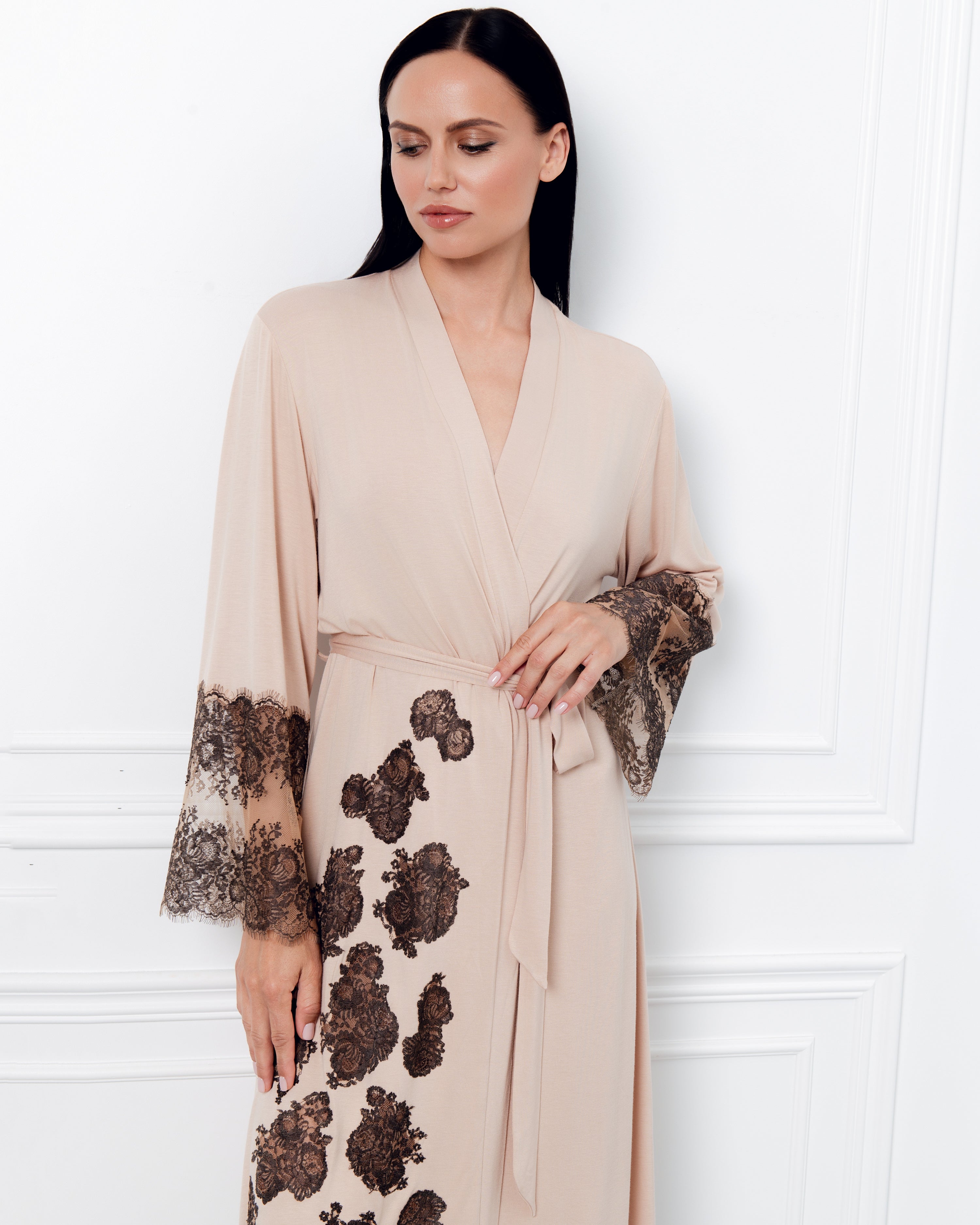 Bamboo long sleeve Robe 03348 almond milk
